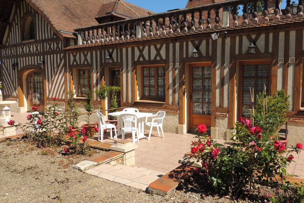 Apartment Le Manoir De Goliath Toutainville